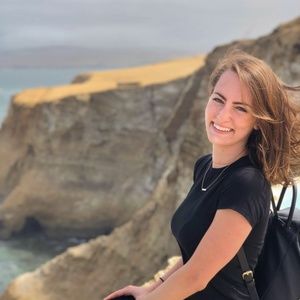 Meet your Posher, Leah